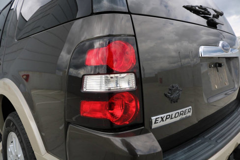 Used 2006 Ford Explorer Eddie Bauer image 17