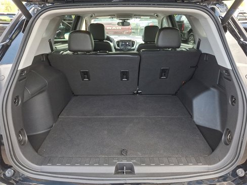 Used 2023 GMC Terrain SLT image 31