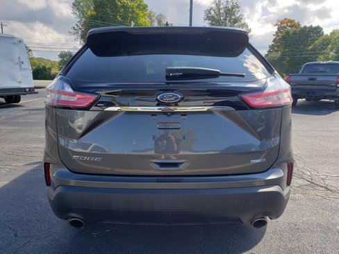 Used 2019 Ford Edge SE image 6