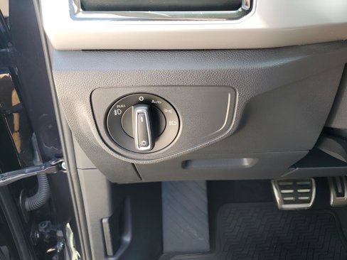 Used 2019 Volkswagen Atlas SEL R-Line image 32