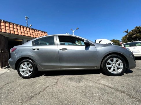 Used 2010 MAZDA MAZDA3 i Touring image 3