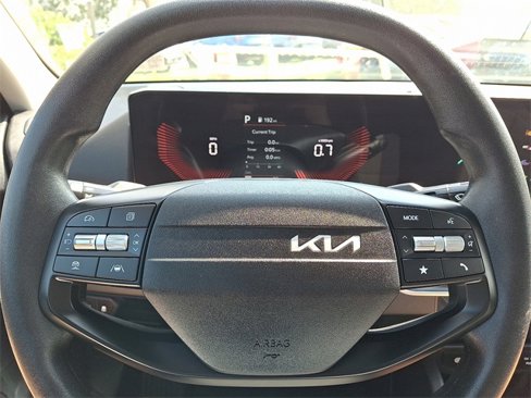 Certified 2025 Kia K4 LX image 18