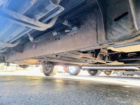 Used 1999 Chevrolet Suburban 4WD w/ Preferred Equipment Group 3 image 12