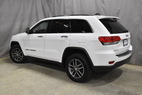 Used 2018 Jeep Grand Cherokee Limited image 3