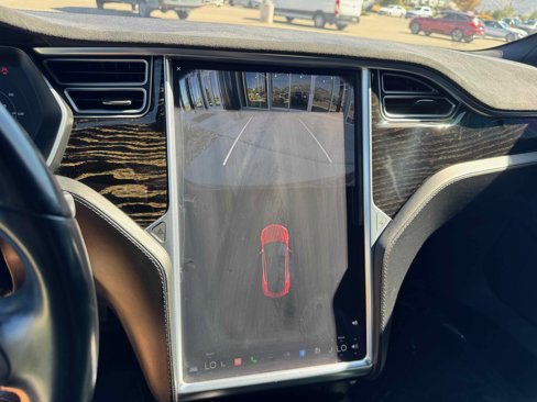 Used 2016 Tesla Model S 60D image 21