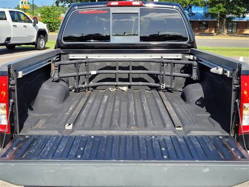 Used 2015 Nissan Frontier SV w/ SV Value Truck Package image 9