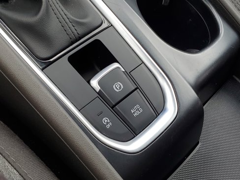 Used 2020 Hyundai Santa Fe SE image 20