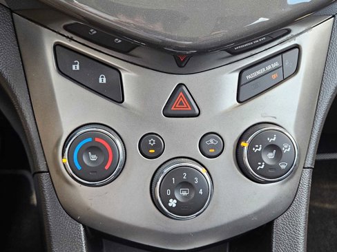 Used 2015 Chevrolet Sonic LTZ image 29