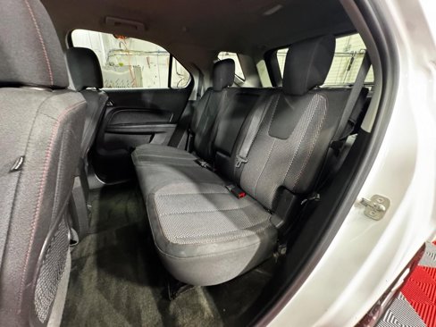 Used 2017 Chevrolet Equinox LT image 12
