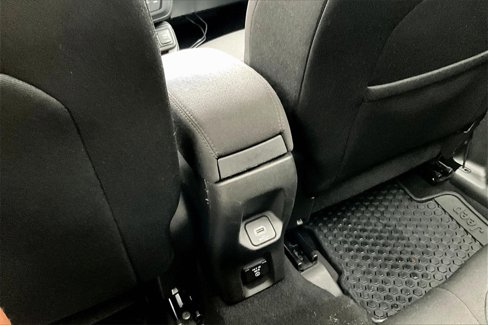 Used 2021 Jeep Renegade Latitude w/ Sun & Sound Group image 10