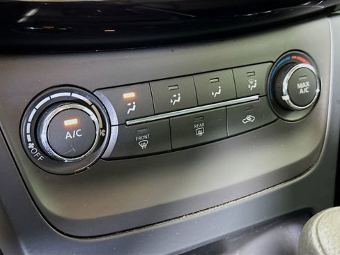 Used 2019 Nissan Sentra S image 17