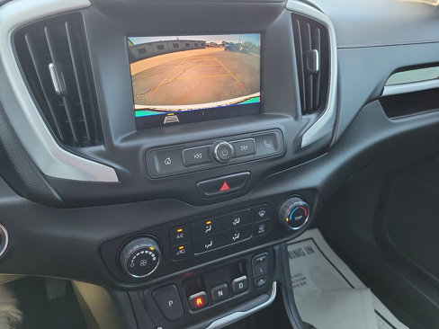 Used 2020 GMC Terrain SLE image 16
