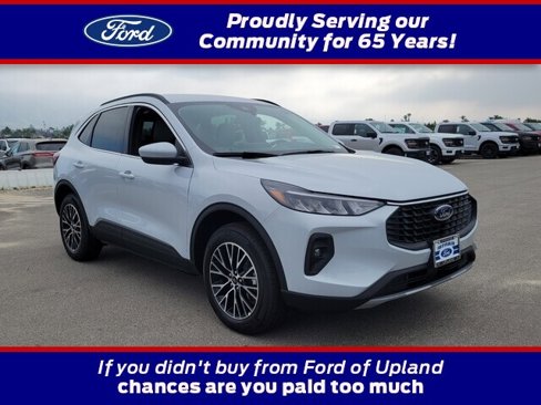 New 2025 Ford Escape SE image 1