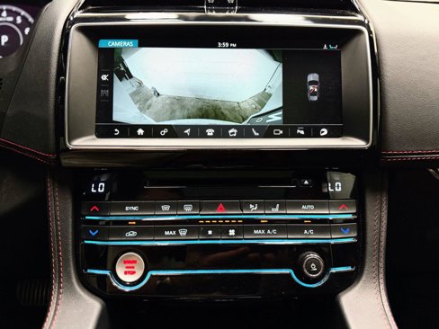 Used 2019 Jaguar F-PACE S image 30