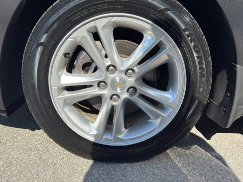 Used 2017 Chevrolet Cruze LT image 15