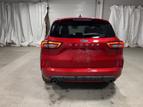 Used 2023 Ford Escape ST-Line w/ Cold Weather Package image 6
