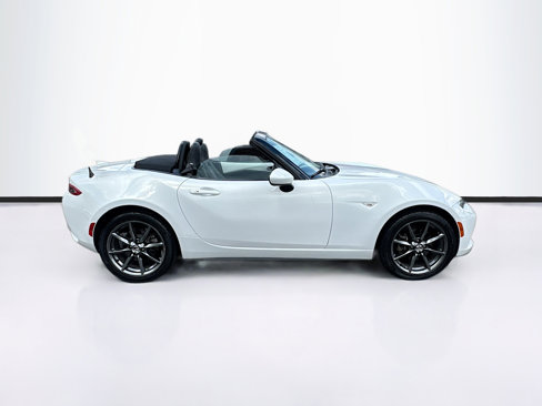 Used 2016 MAZDA MX-5 Miata Grand Touring image 32