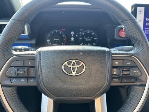 Used 2024 Toyota Tacoma 4x4 Double Cab image 10
