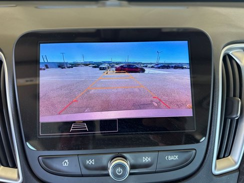 Used 2024 Chevrolet Malibu LT image 17