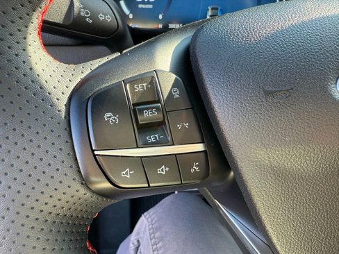 Used 2023 Ford Escape ST-Line Elite w/ Premium Technology Package image 17