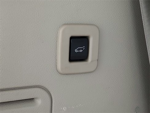 Used 2017 Lincoln Navigator Select image 34