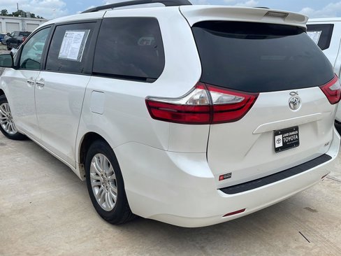 Used 2015 Toyota Sienna Limited Premium image 5