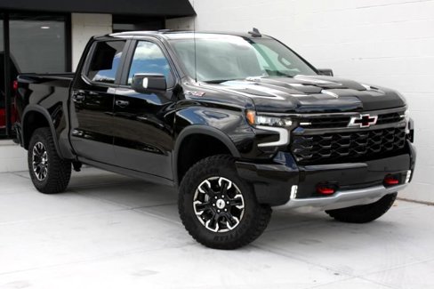 Used 2025 Chevrolet Silverado 1500 ZR2 w/ Technology Package image 5