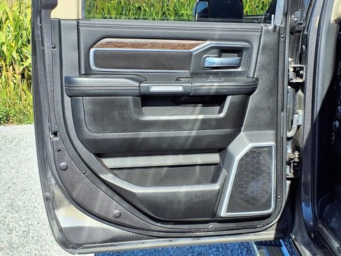 Used 2019 RAM 2500 Laramie image 26
