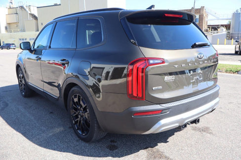 Used 2021 Kia Telluride SX w/ SX Prestige Package image 4