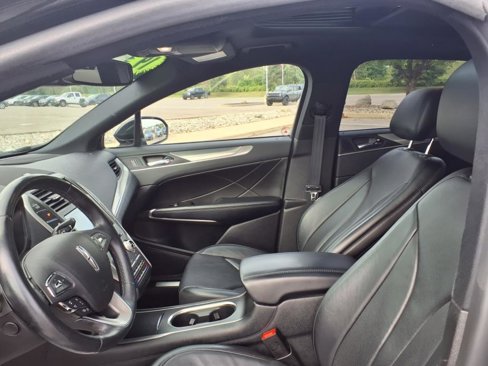 Used 2019 Lincoln MKC Reserve w/ MKC Technology Package image 11