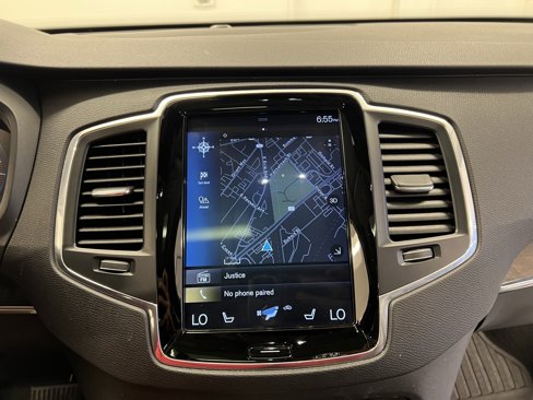 Used 2018 Volvo XC90 T5 Momentum w/ Convenience Package image 16