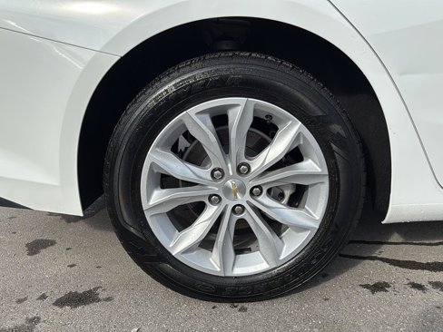 Used 2024 Chevrolet Malibu LT image 11