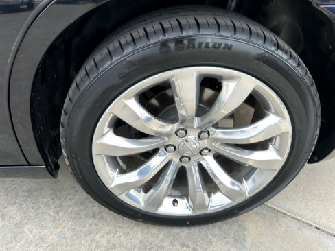 Used 2018 Chrysler 300 Limited image 61