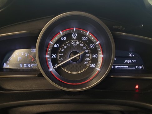 Used 2015 MAZDA MAZDA3 i Sport image 23