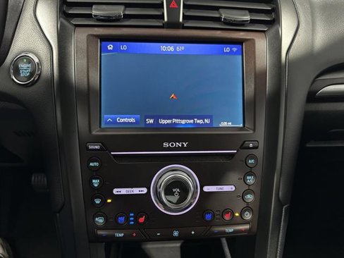 Used 2020 Ford Fusion Titanium image 23