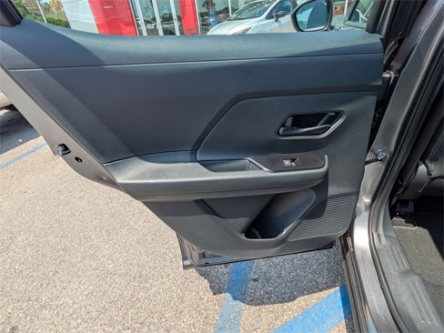 Used 2025 Nissan Kicks S w/ Charging Package image 20