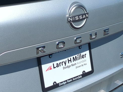 Used 2022 Nissan Rogue SV image 24