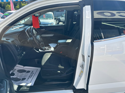 Used 2020 Chevrolet Colorado LT w/ Safety Package image 9