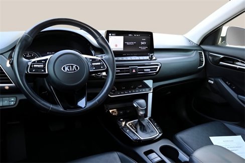 Used 2021 Kia Seltos SX w/ SX Sunroof Package image 15