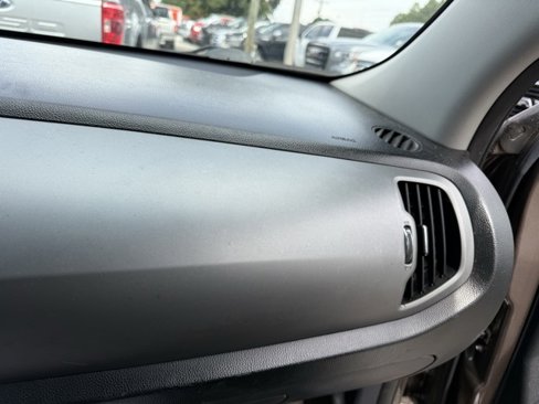 Used 2015 Kia Sportage LX image 6