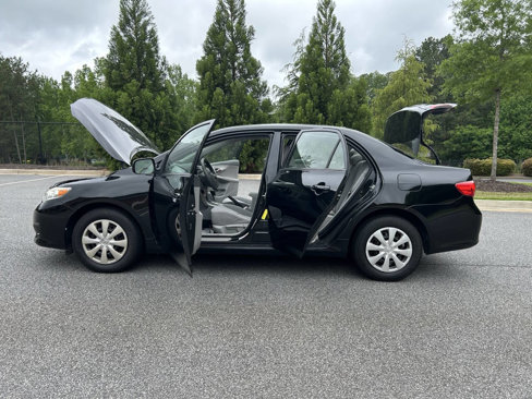 Used 2010 Toyota Corolla image 37