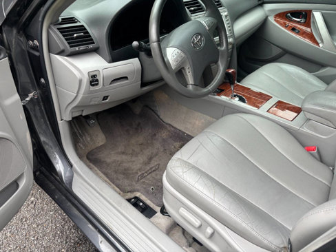 Used 2011 Toyota Camry XLE image 14