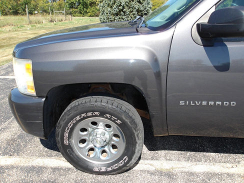 Used 2010 Chevrolet Silverado 1500 W/T image 27
