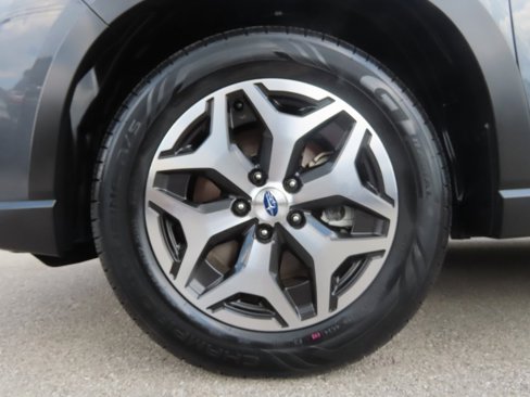 Used 2020 Subaru Forester Premium image 17