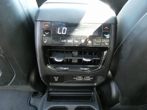 Used 2021 Jeep Grand Cherokee L Overland w/ Luxury Tech Group IV image 23