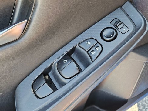 Used 2023 Nissan Sentra SV image 12