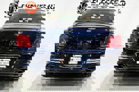 Used 2021 Bentley Flying Spur W12 image 24