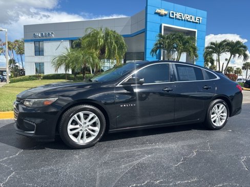 Used 2018 Chevrolet Malibu LT image 3