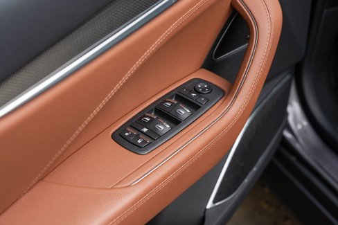 Used 2022 Maserati Levante Modena image 16