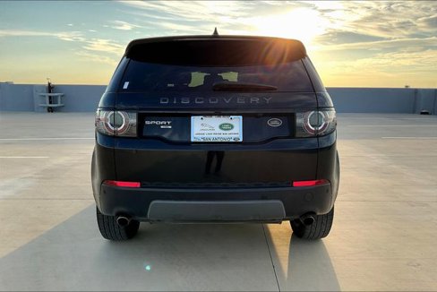 Used 2019 Land Rover Discovery Sport HSE image 5